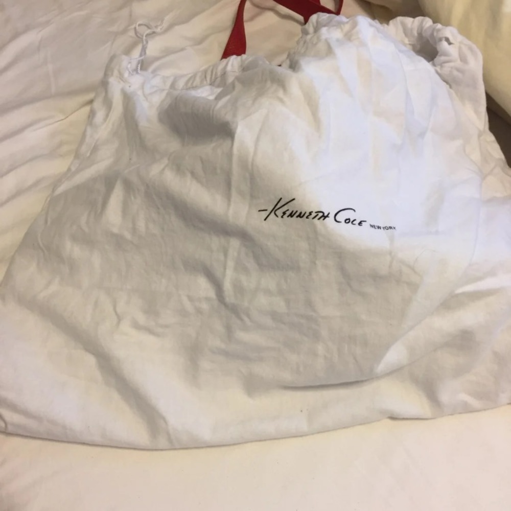Kenneth Cole Leather Tote Bag - Picture 8 of 8